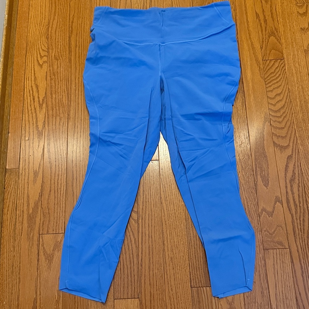 Lululemon base pace tight